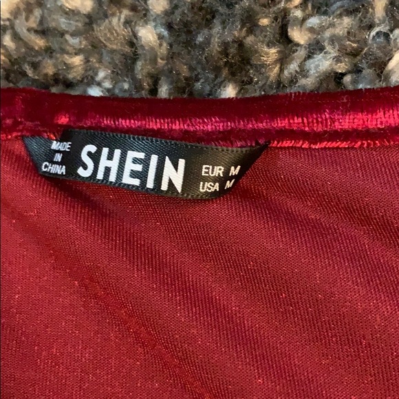 Velvet Red Slim fit Dress - Picture 3 of 7